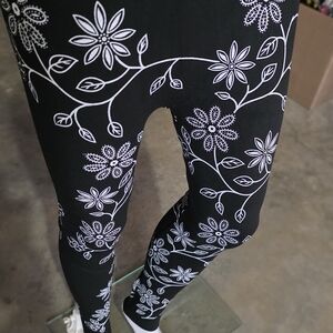 Floral Black and White Leggings